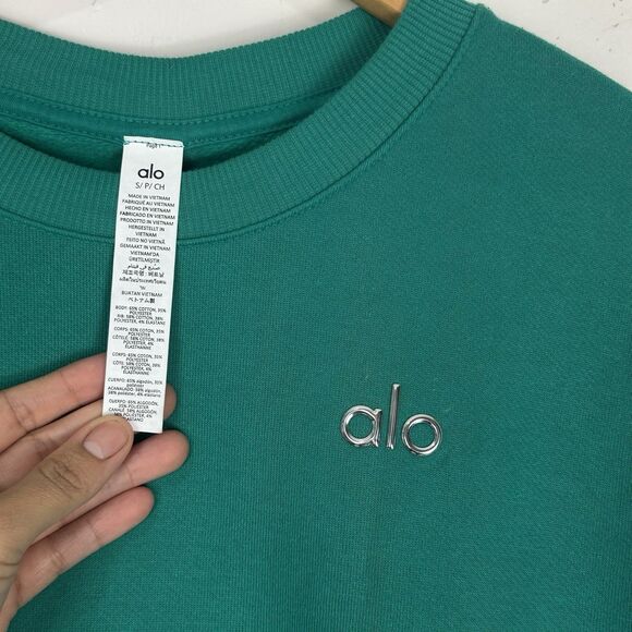 Alo Yoga Accolade Crew Neck Pullover Spruce Green - Picture 6 of 9